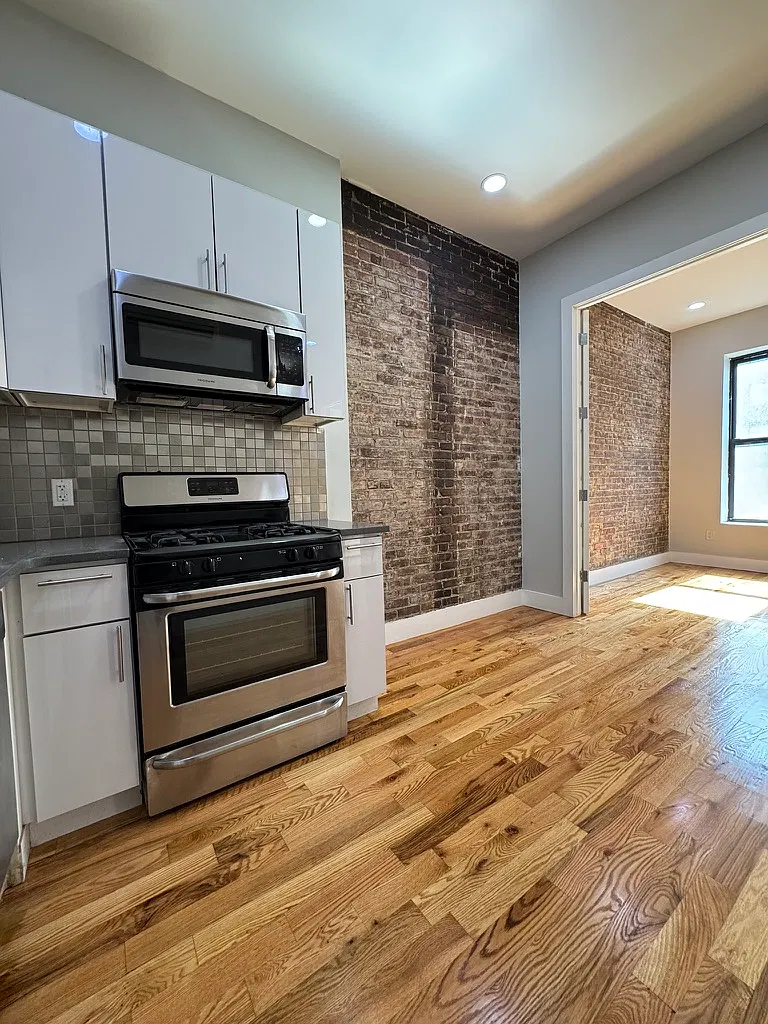 507 Myrtle Avenue — Photo 2