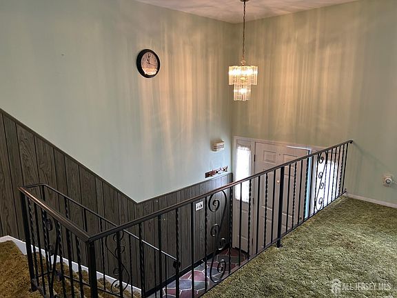 3rd image of 1355 Joseph St