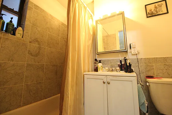 Rented by Luxor Homes & Investment Realty | media 27