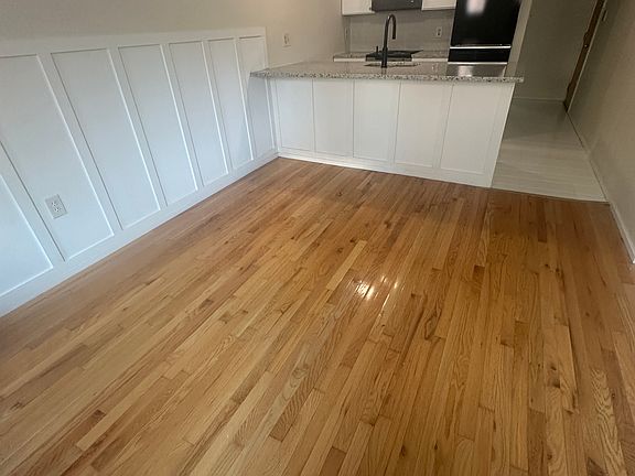 3rd image of 1934 South St #1