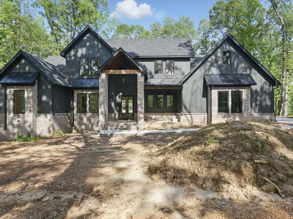 6040 Charley Pl, Benton, AR 72019