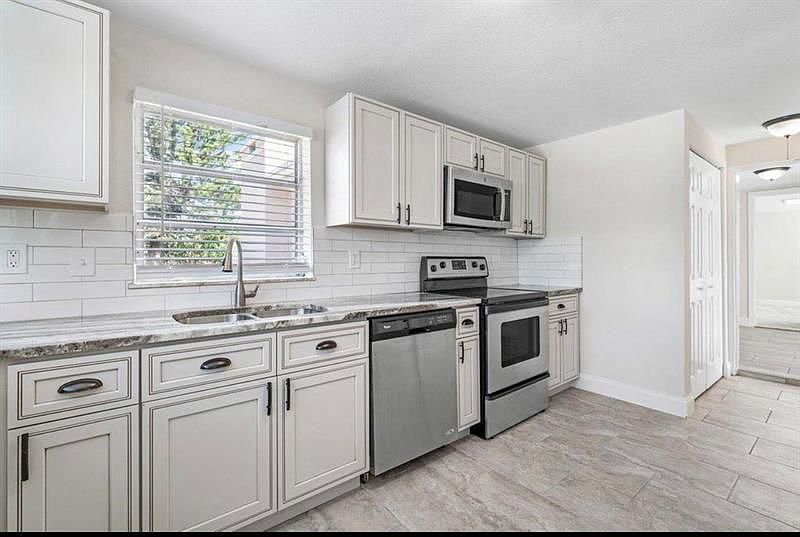 1st image of 5401 Lake Ave