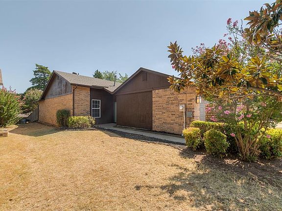 3rd image of 716 Stonecroft Cir