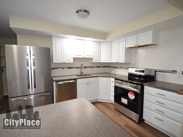 1712 Arley Dr — Photo 9