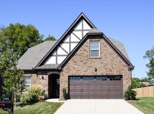 1366 Coates Ln, Gallatin, TN 37066