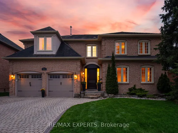 904 Damascus Ct, Newmarket, ON L3X 1L1