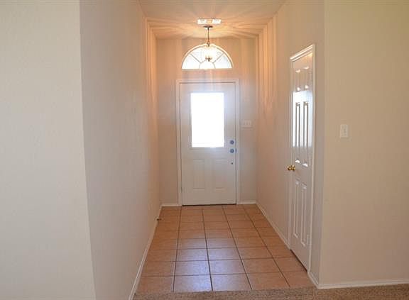 5th image of 301 Matlock Meadow Dr