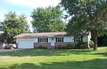 1st image of 160 Strecker Dr