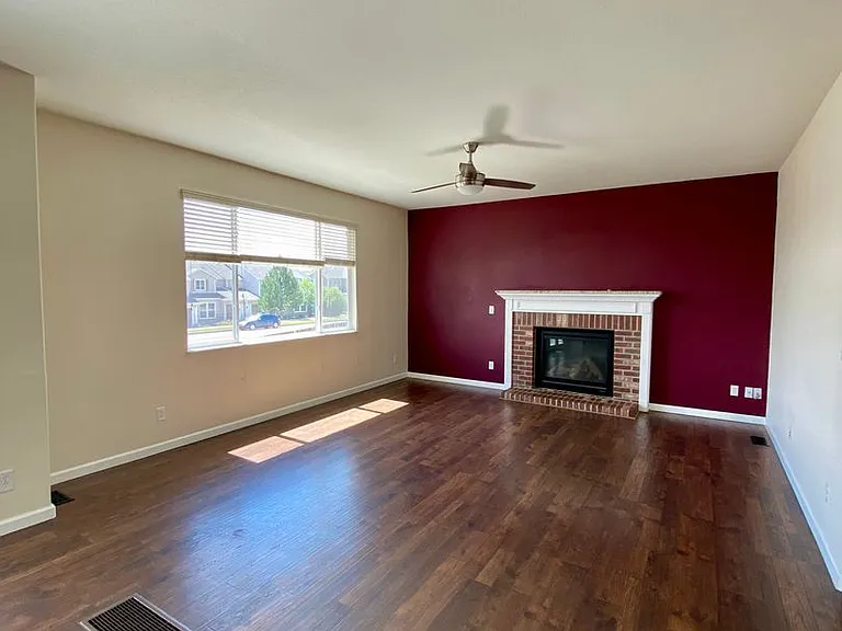 7605 Dobbs Dr — Photo 9
