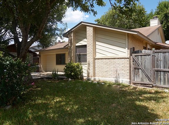 3rd image of 13238 Larkwalk Dr