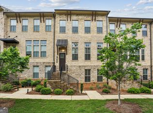 631 Avondale Creek Dr, Decatur, GA 30032