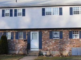 24 Carter Hts, Plantsville, CT 06479