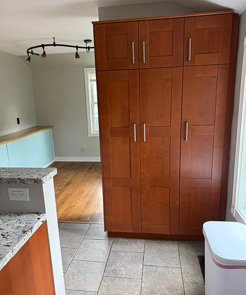 7221 Hubbard Ave — Photo 9