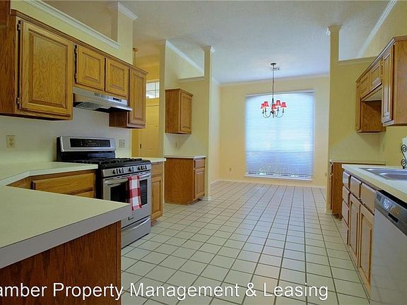 4th image of 6800 NW 130th St