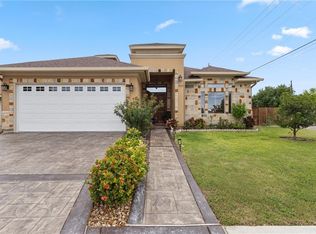717 S 27th St, Mission, TX 78574