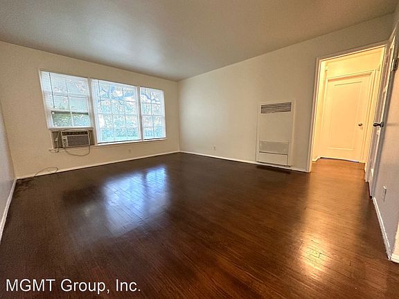 2nd image of 5959 Cahuenga Blvd Unit B