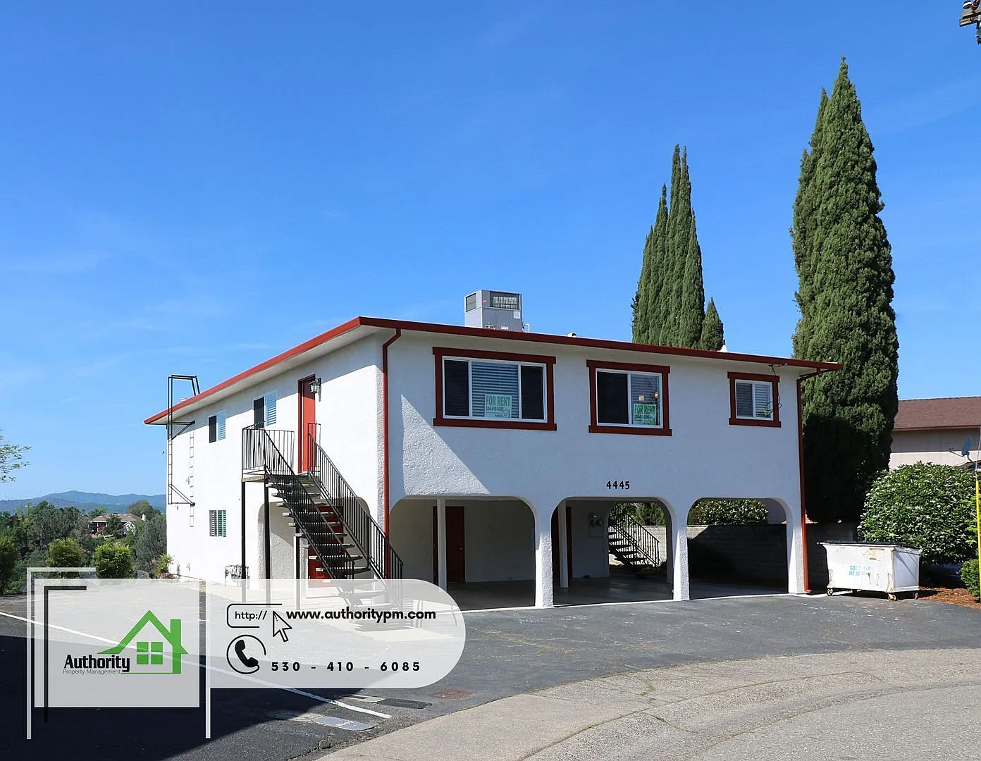 2 bed, 1.0 bath, 930 sqft, $1,300 — Photo 1