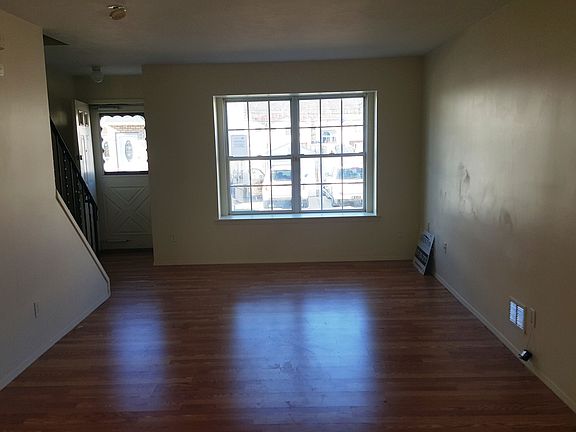 LR/Dining Area_View B