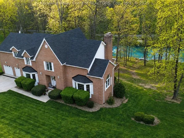 738 Pinecrest Dr, Huntington, WV 25705