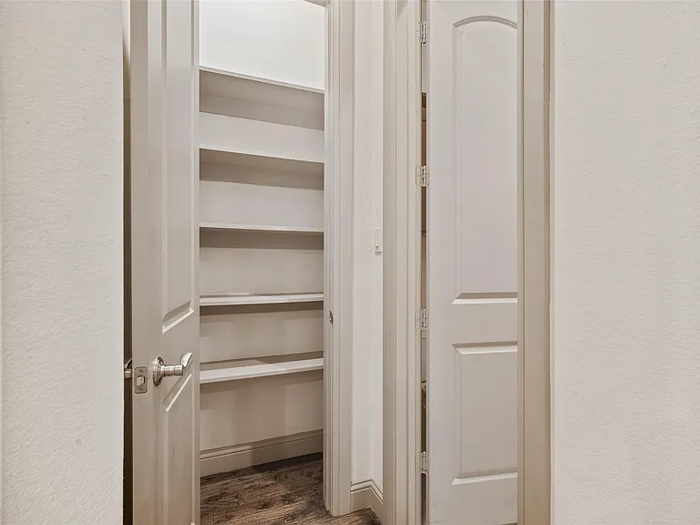 3126 Ross Ave #5 — Photo 8