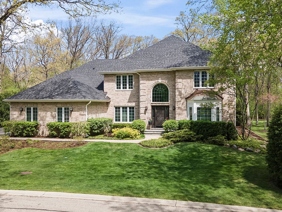 1st image of 229 Surrey Ln