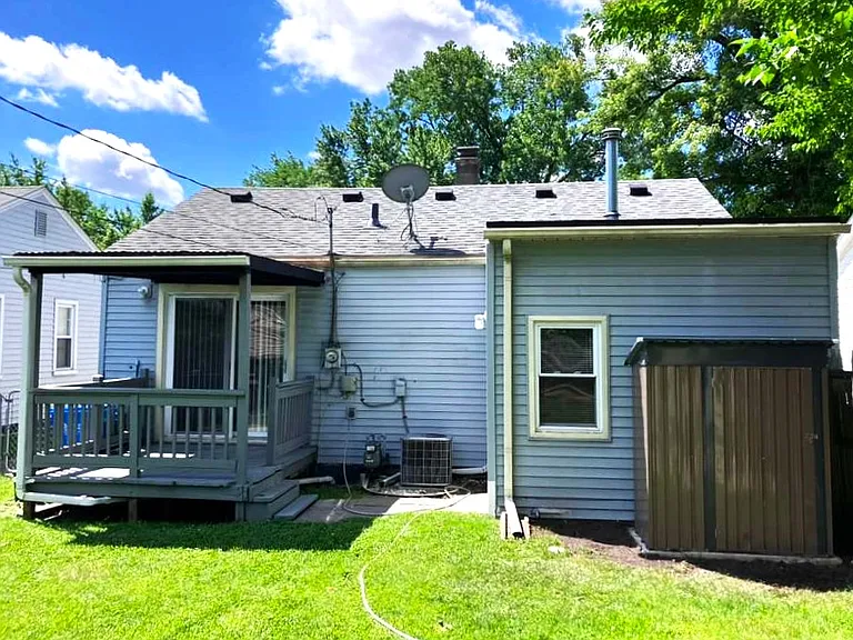 577 E Hudson Ave — Photo 3