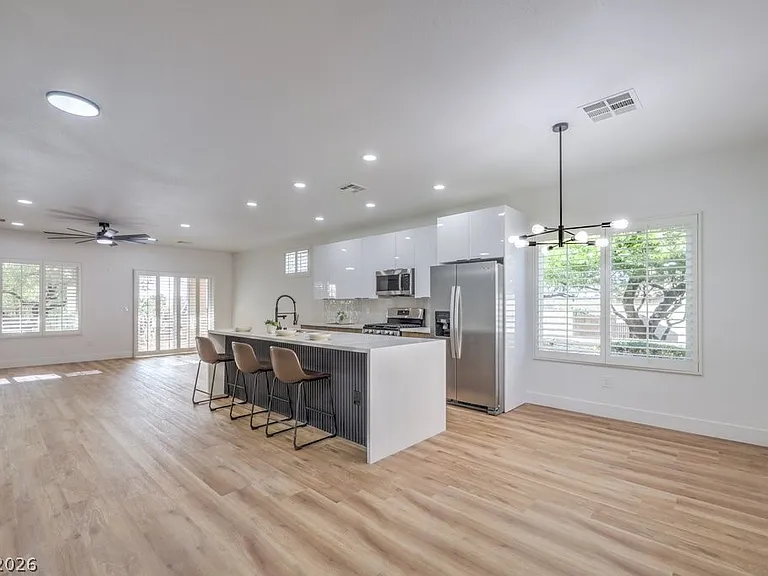 2183 Cumberland Hill Dr — Photo 14
