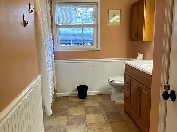 4th image of 460 Chinquapin Trl