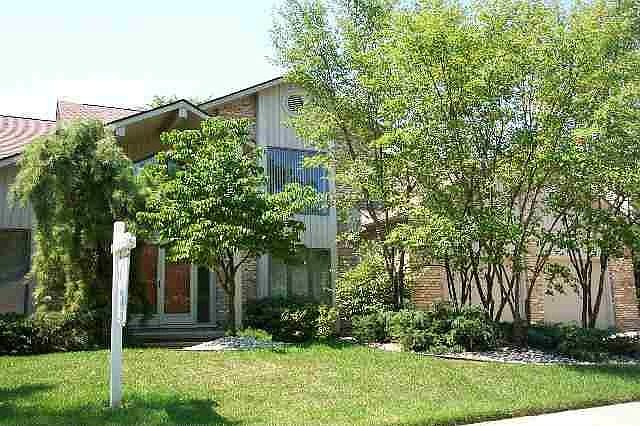 1st image of 1564 Rose Ln