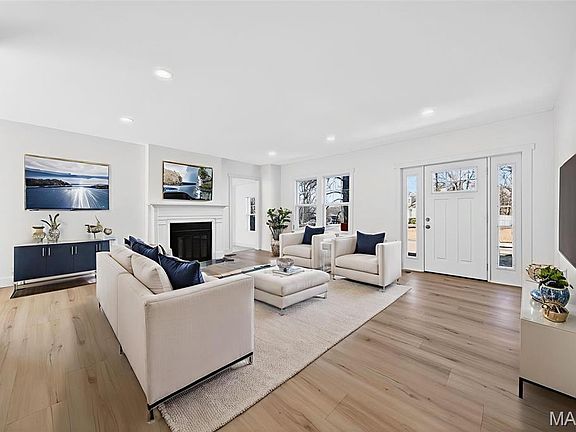 3rd image of 14 Armin Ln