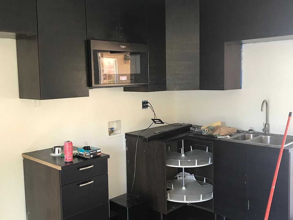 1st image of 15221 Carretera Dr #B