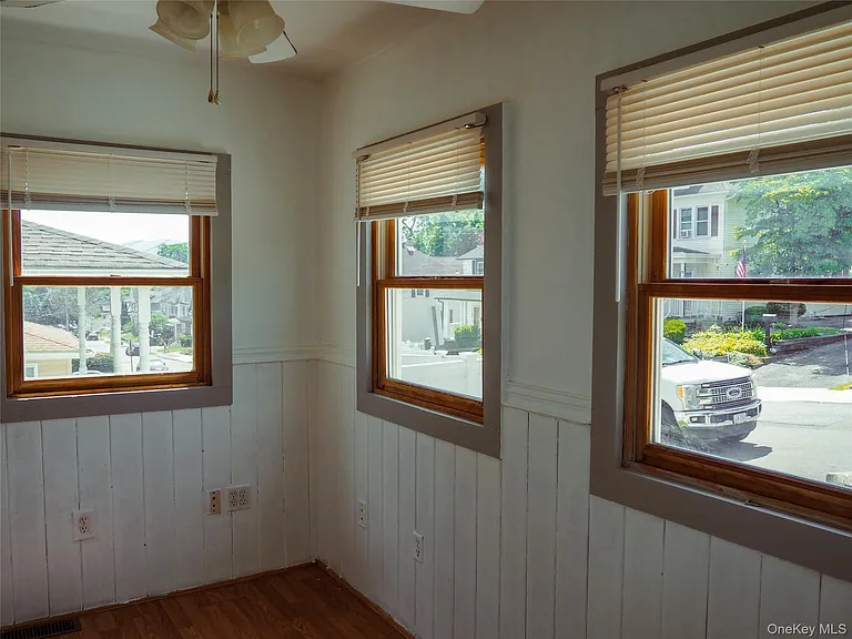 46 Poplar St — Photo 16