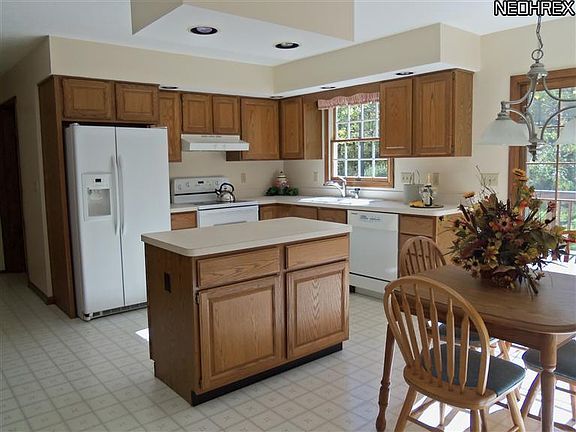 5th image of 12840 Kingsway Dr