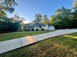 1212 S Tanyard Rd, Cadiz, KY 42211