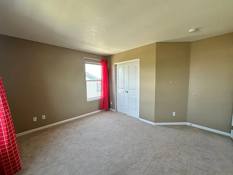 12183 Coral Burst Ln — Photo 35