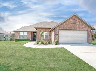 7563 Brooklyn Ave, Springdale, AR 72762