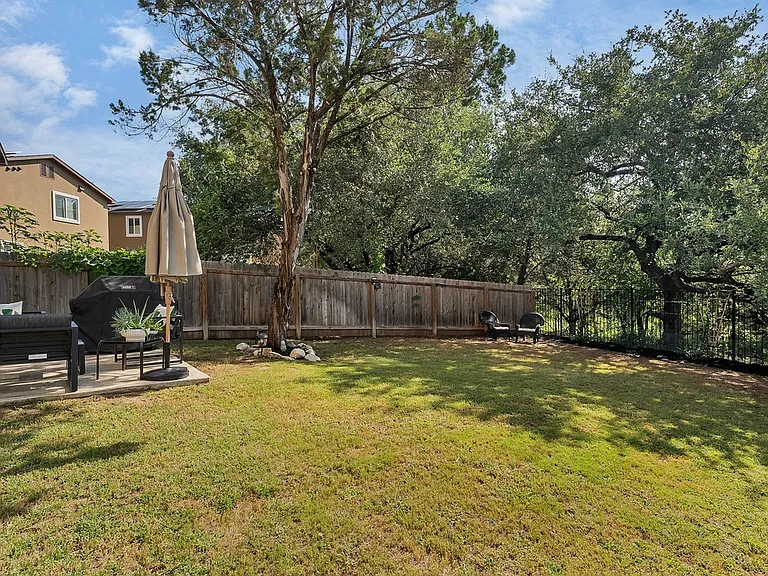10226 Relic Oaks — Photo 17