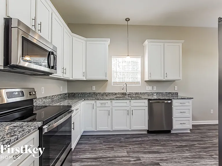 2301 Jacobs Ct — Photo 7