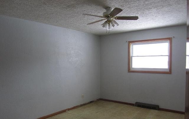 1st image of 3039 Hayes Ave