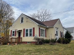 95 Ridgeway Ave, Pittsfield, MA 01201