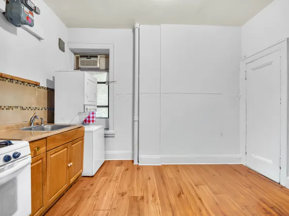 817 West End Avenue image 6 of 10