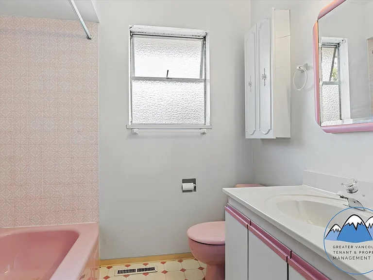 6589 Elliott St — Photo 15