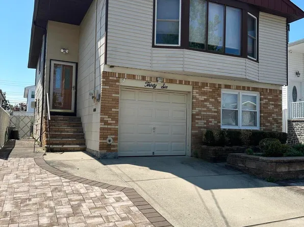 36 E Scranton Ave, Staten Island, NY 10308