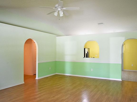 5th image of 257 Charlotta Ave SE