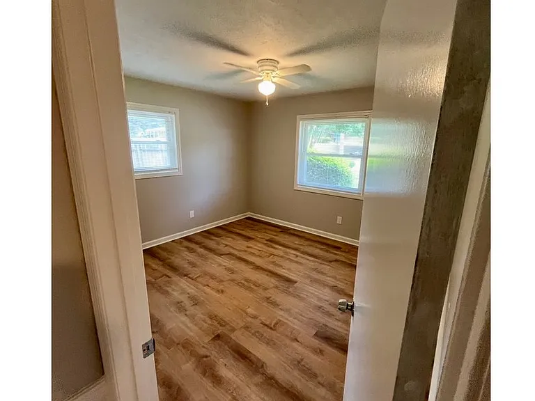 6328 Luna Dr — Photo 31