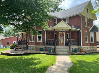 201 E 4th St, Tipton, IA 52772