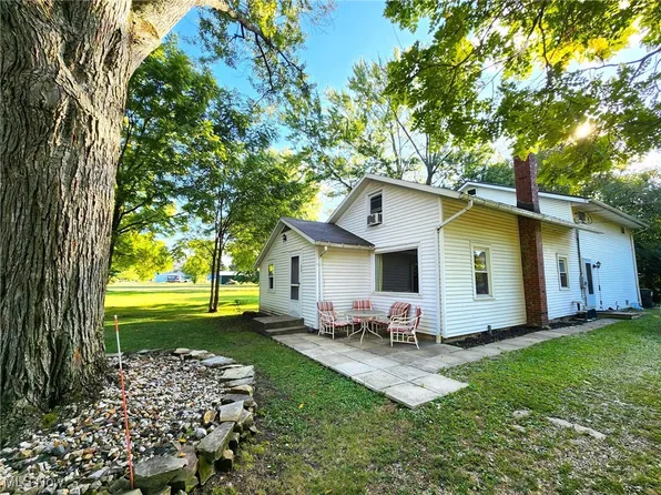 33 Cooper St, Wakeman, OH 44889