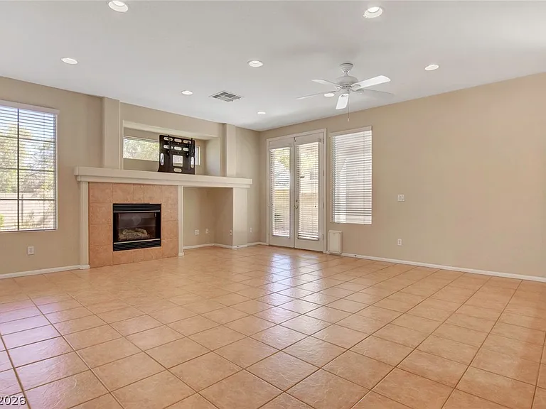 3432 Yellow Cove Ln — Photo 9