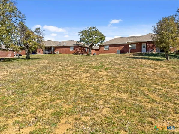 2100 Cedar Valley, Kingsland, TX 78639