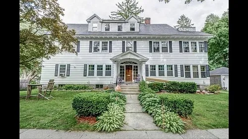 15 Montvale Rd #2 Photo 1